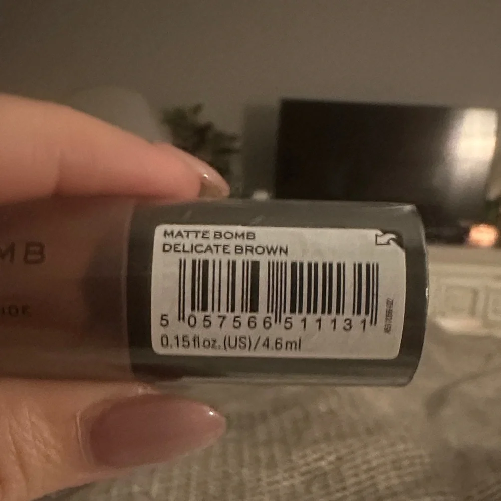 Makeup Revolution Matte Bomb Liquid‎ Lipstick Delicate Brown .15 Oz New Sealed